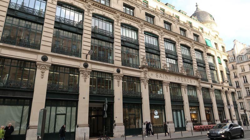 immeuble parisien belle époque rue du louvre Saint frères